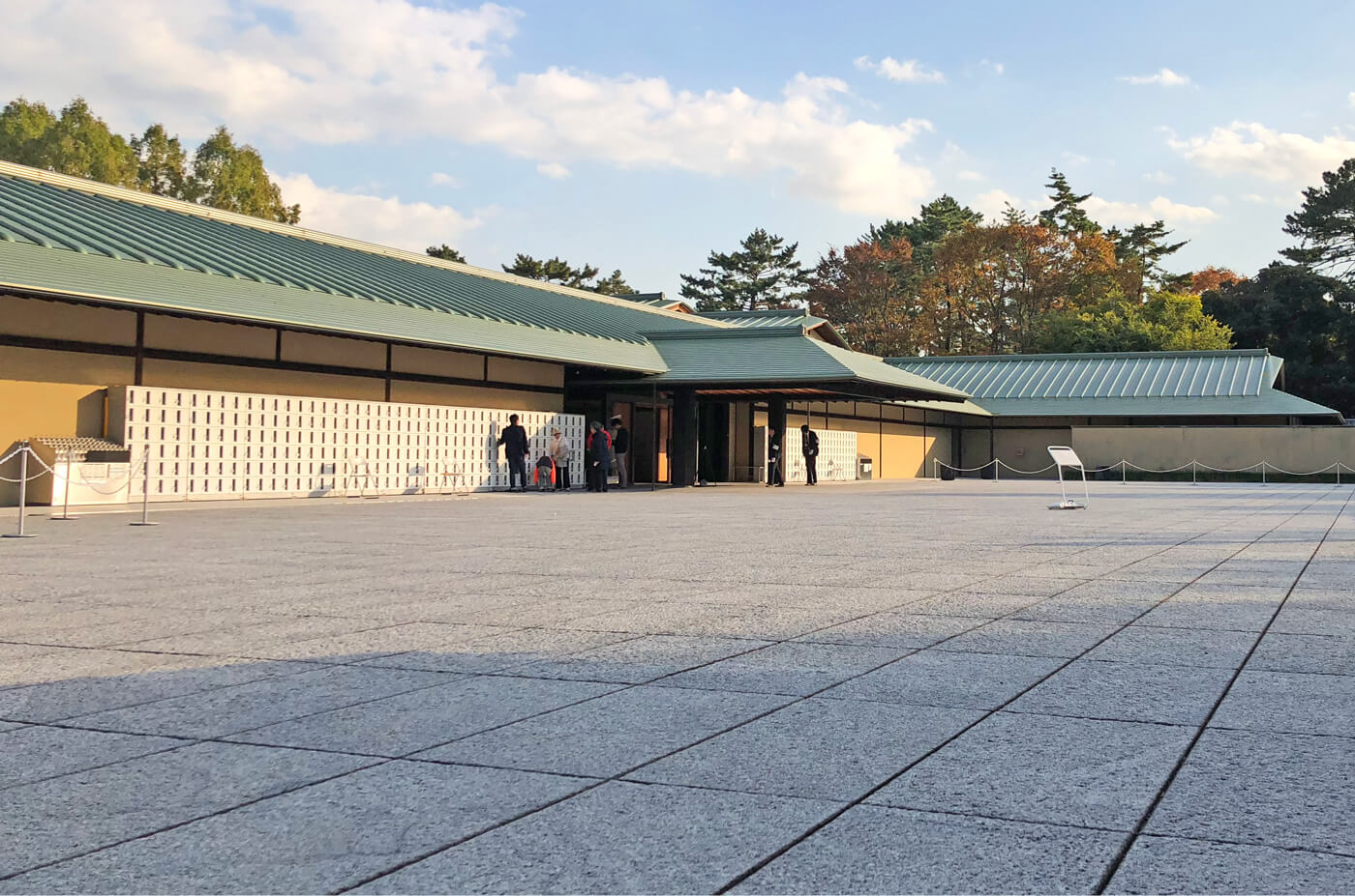 迎賓館 見学 京都 内から愛でる重要文化財：フランク・ロイド・ライト設計、ヨドコウ迎賓館と自由学園明日館