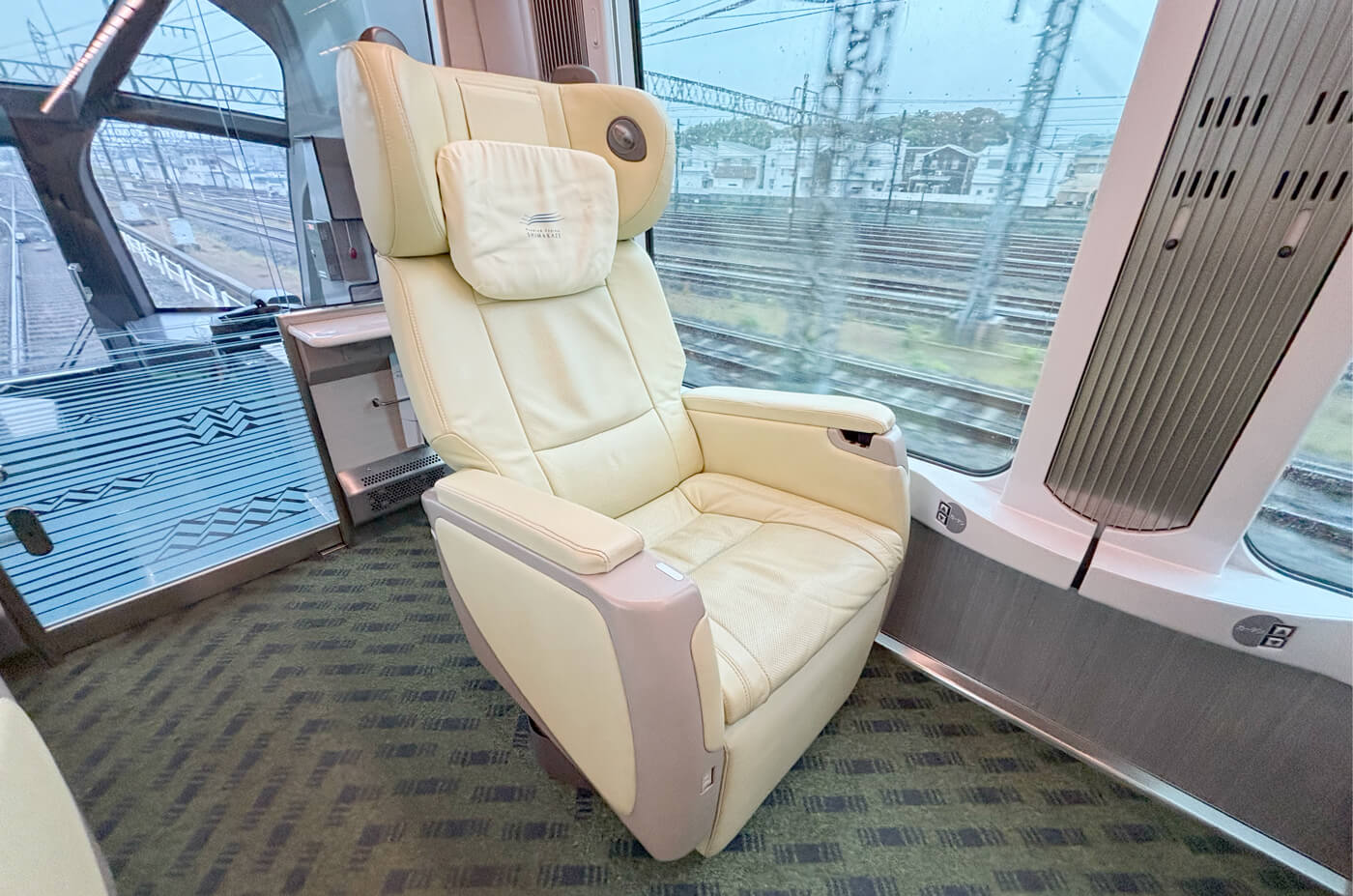 観光特急「しまかぜ」